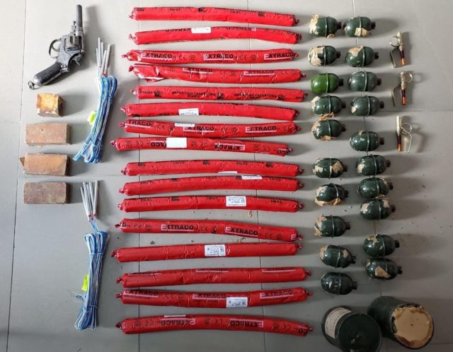 F70705B8-AEDF-4C98-B1B6-4D862FE1F267