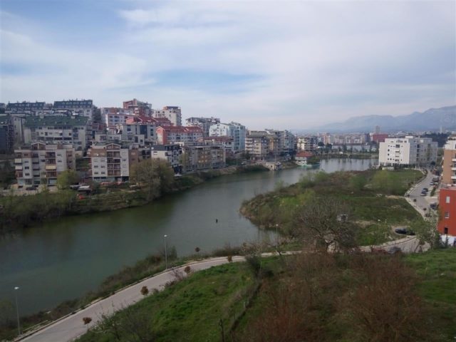 tirane liqeni i thate