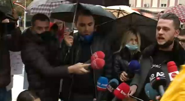 24EA6D05-3DD3-4D12-BD0E-2E7939B98235