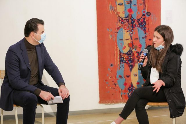 EB575CB3-C2D2-46E6-8363-90D479805C54