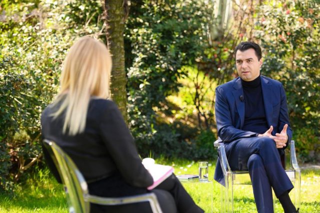 082A962C-F8EC-4CB1-B0EC-9953343C3C5F