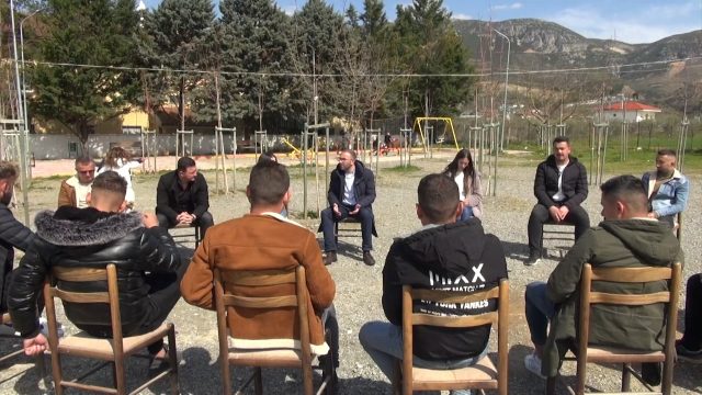 13B26726-B8B2-4C4E-B9A0-0F23FFBAAD70