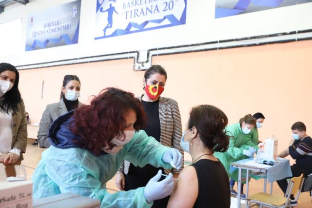 1DEBF341-9942-489A-B4D7-B0F94375935E