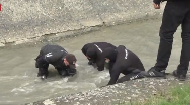 50B0A6B9-342E-4AA7-AC35-B824D7407C0C