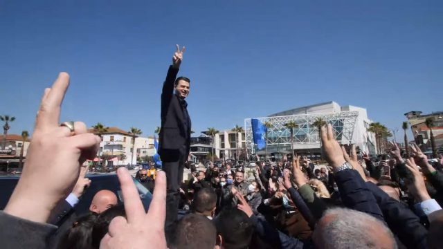 570A3632-7663-40A4-8D24-5D5C927DE176