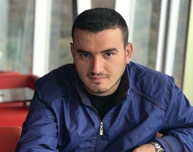 68AEFF75-7488-4828-8BE5-023763EC5B8D