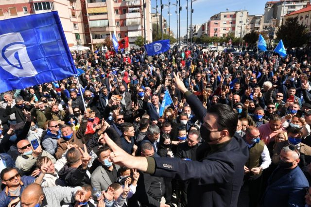 7CD193DF-C207-492D-9ADB-C69B842B06B5