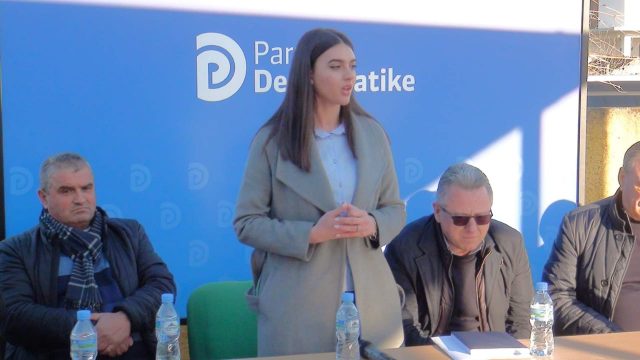 90278675-978A-4887-91DD-FCF83F12D4EC