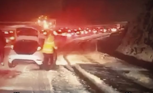 B090756C-8779-4466-81F9-8B5DE024486F