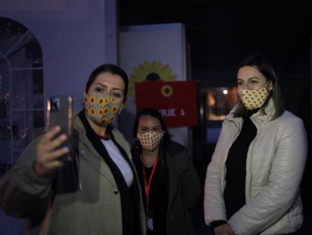 B78922B2-0160-4661-A23D-E156C3B6BA80