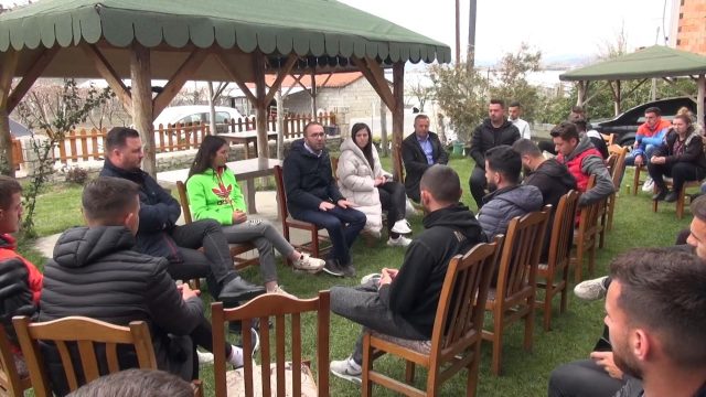 C561CFF0-9A60-4E66-8EF9-2CE89FB1F513