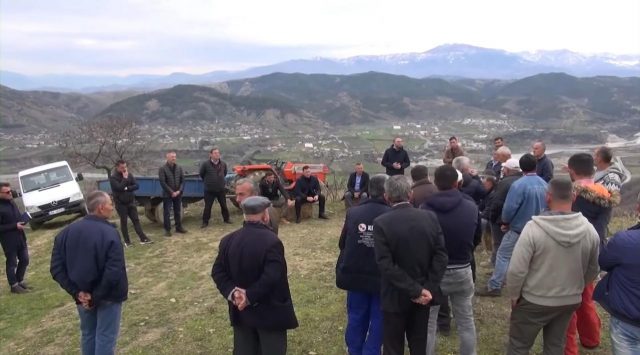 C9F58E7E-0D4F-4261-B43C-1899F95F33A8