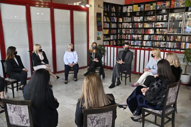 D16E6365-185F-44BF-850A-51E4A99CA385