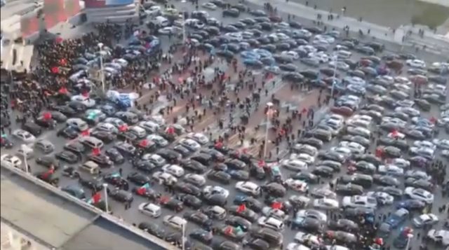 EB5AA7FA-8017-4C04-B77A-5B81351E65B1