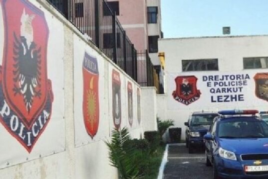 FBFE3DB4-B0B7-4B21-AF1E-00A7CDDADEF3