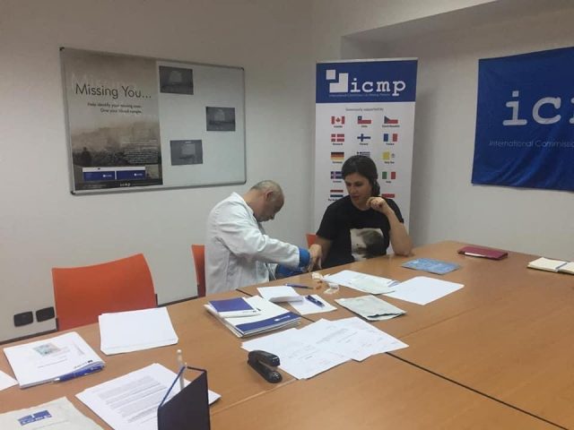 0DA7B5F9-E07D-4743-A83E-99CD3251F365