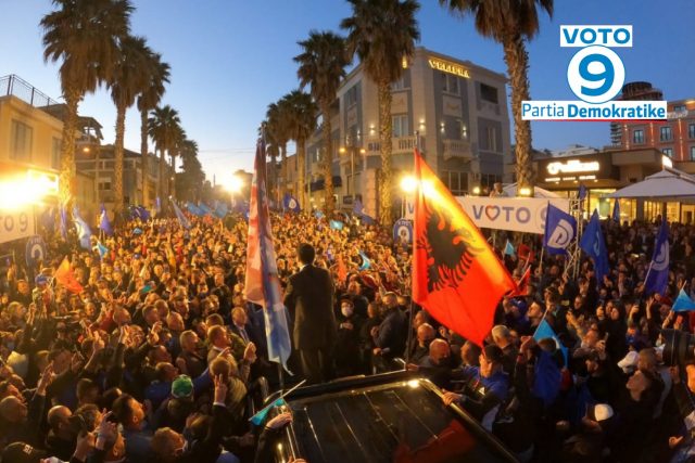 0EDCA27C-E8AE-454E-8374-E15E158916F0