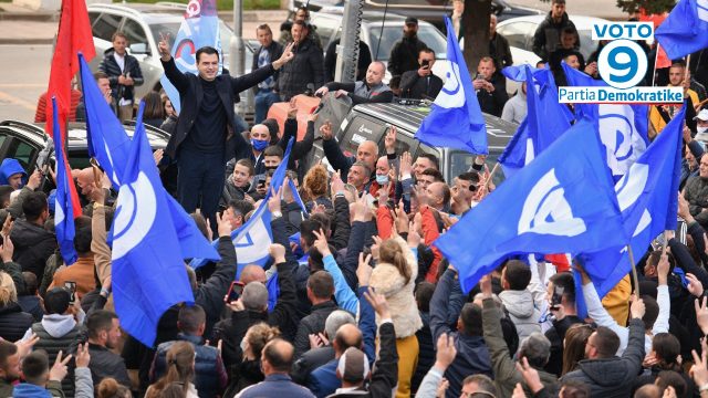 13C25D54-F27A-45C4-BD3B-45F5E94C036B