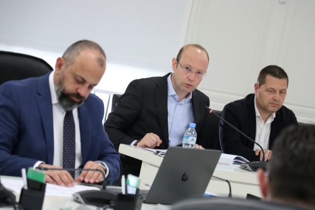 Ivi kaso te tjere kqz