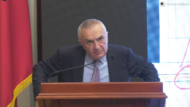 meta konference shtypi