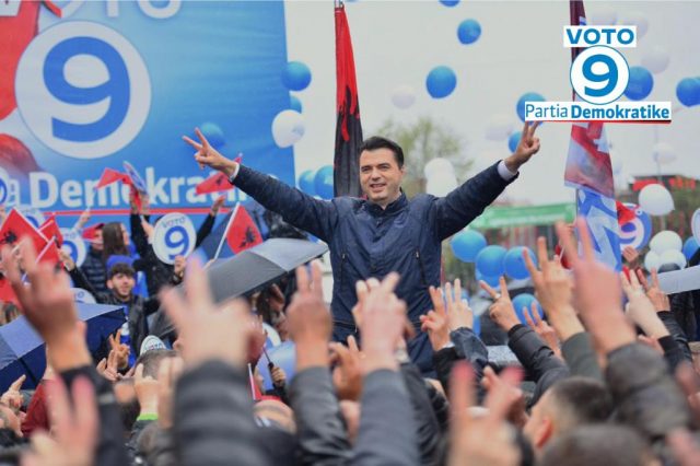 27CEFED2-3D33-460A-A5A4-1F2CE7DAD576