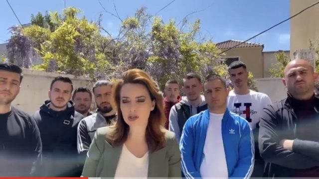 69AE0806-9ABC-49F6-8A33-208D4C67C1FC