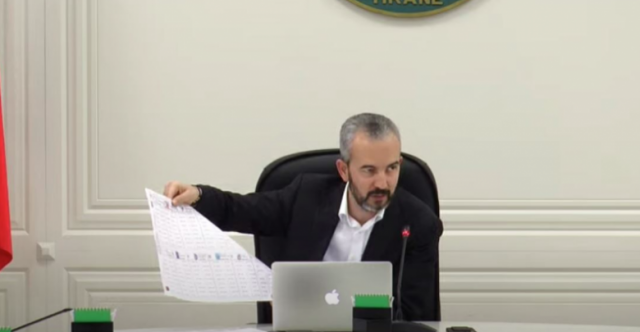 6A911765-661B-4E5F-8498-AA6C518E7AD2