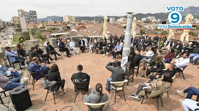 AD96C11B-CE06-4C9F-B7A7-FCD718D8542D