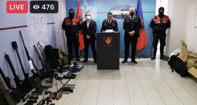 CA0E308F-938B-40C0-873B-FD42541979AE