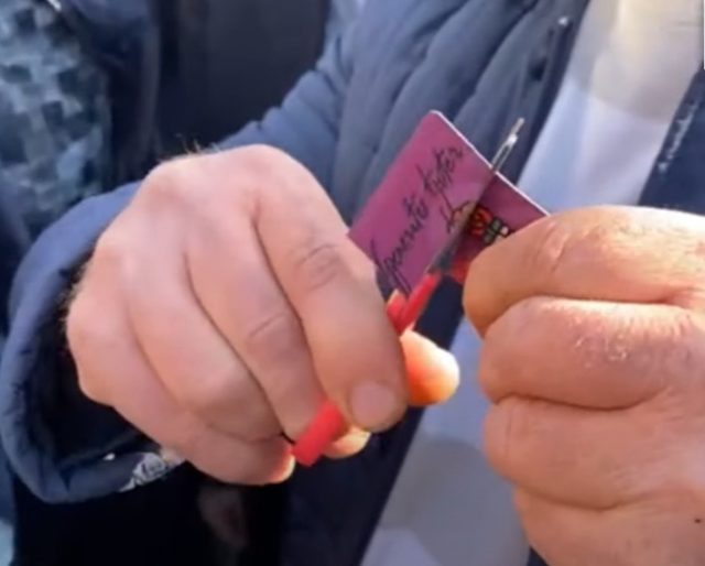 CB69520A-1A7F-4A0F-AB59-6C5FB6B80514