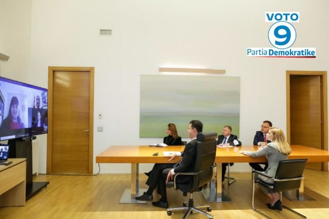 CFEB6F10-CAF1-402C-A3EE-8D132EAA9EF6