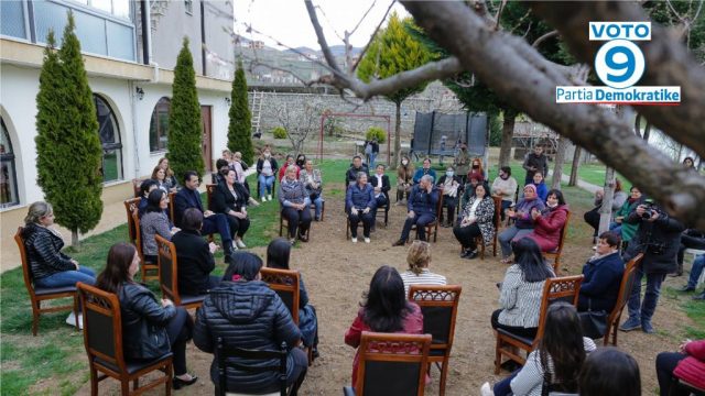 D636C3C6-BBB6-48FD-804B-02C38C53E0ED