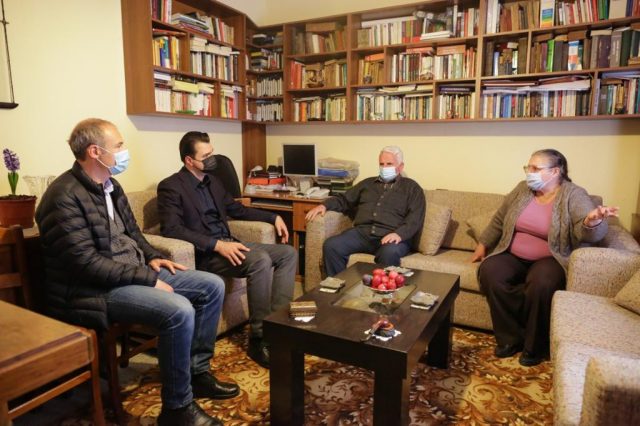 E5D8C5E0-4C07-49EE-A31D-BB9F9D2A72AB