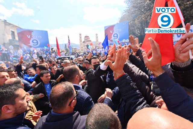 F245F9A7-9247-4E5C-B3FD-7CF0BE2E7483