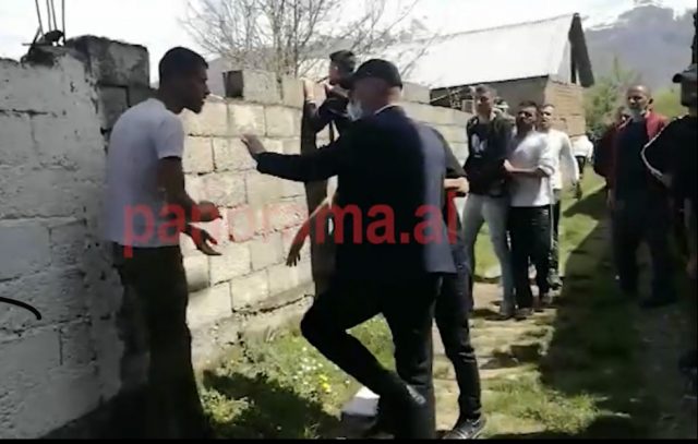 F3BB4611-366C-442C-A484-B7E5280EC343