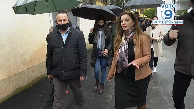 F79663E0-49D0-4D20-AFDD-96877B57552A