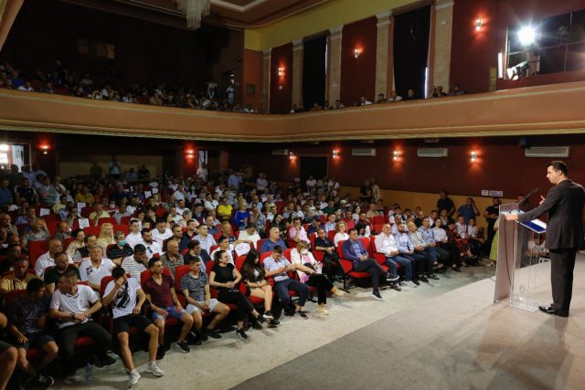 4BB513BE-EA31-4093-A148-847CD1580CC6