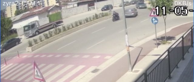 8D53C677-2D6F-4296-A39F-3F7A9E3584CC