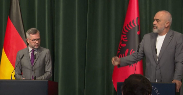 8E07DE97-818F-4008-A0D1-E281C801FE83