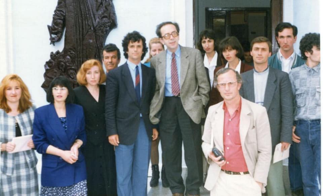 9D7C3EC4-2C62-4B04-ADB9-32401EA2B188