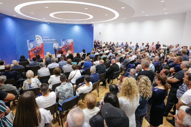 4367FEBA-4459-42AB-A0C1-1D2CBCCB793E