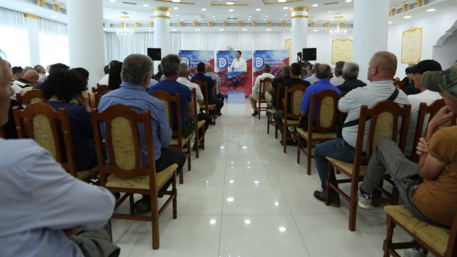 73D6BB5C-3F20-46A2-A727-20AC88611845