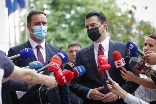 88D83C77-1320-4EA4-BD51-8FF891319135