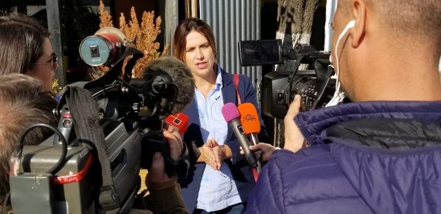 A6697C70-4A17-40AF-B84F-EA6052DCBF04