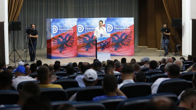 D715FEF1-699F-4F58-83DE-7592824C4E82