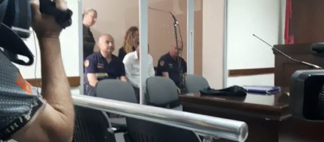 F6BB355E-8A6E-45D4-8EBB-D41C82A3C7C3