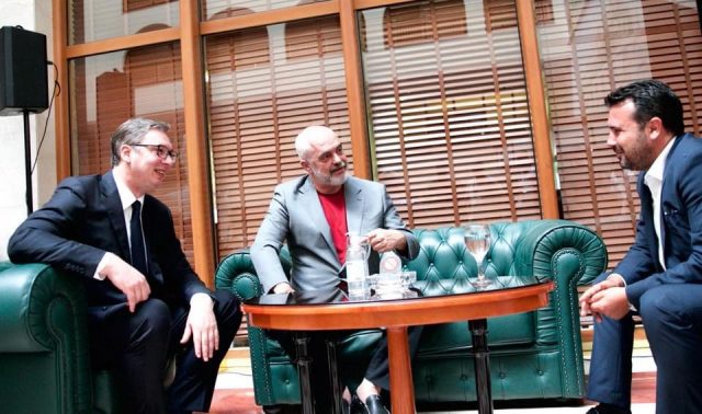 B0000168-4E0D-4835-B697-6D2857BDB9C0