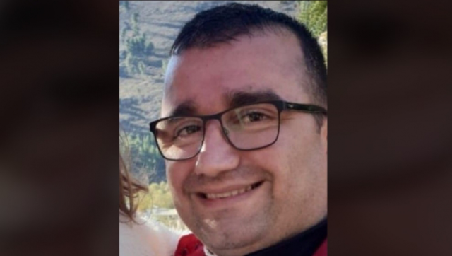 12149013-11E5-4A7A-BF16-AC078AEFF4A1