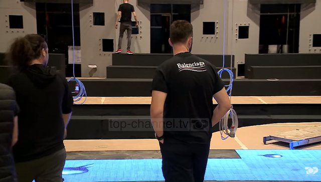 170B5A7F-1572-41D0-9252-48EBF9959933