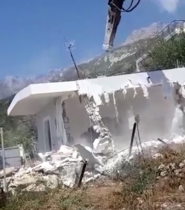 33267C96-2ED0-42AB-845F-15349D755030